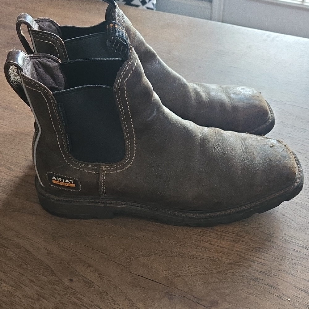Ariat Men's Distressed Brown Leather Boots